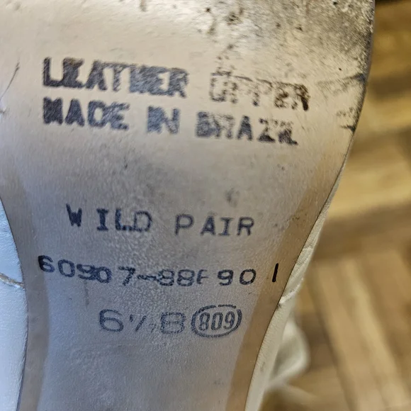 Wild Pair Vintage Cream Lace-Up Ankle Boots 1990s Size 6.5 - Picture 7 of 17